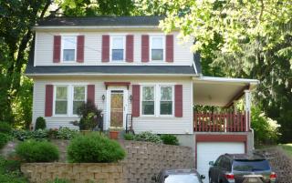2322 Park Ave, Easton, PA 18045-2811