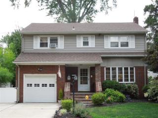 296 Inman Ave, Rahway, NJ 07065-2835