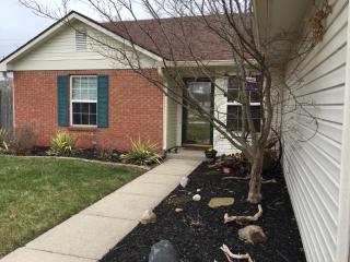 8025 Southern Trails Pl, Indianapolis, IN 46237-8208