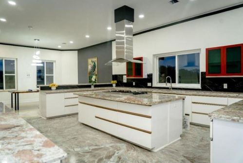 703 Leaning Oak Trl, Richmond TX  77406-4653 exterior