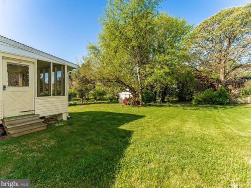 524 Brooke St, Charles Town WV  25414-1106 exterior