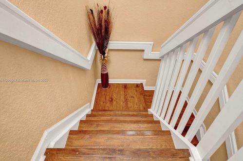 7970 20th St, Hollywood FL  33024-3667 exterior