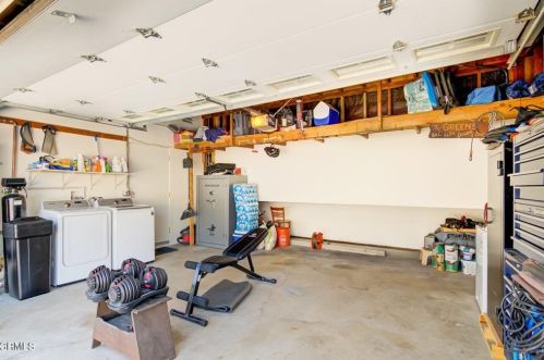 2902 El Caminito, Glendale CA 91214-2005 exterior