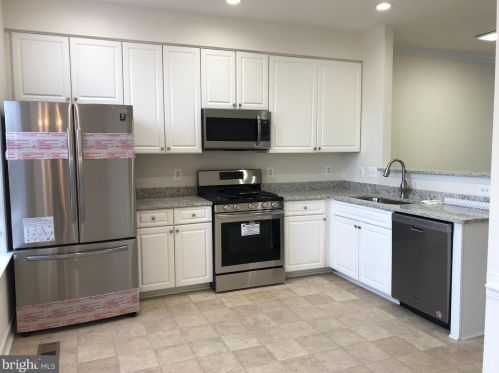 13036 Terminal Way, Woodbridge, VA 22193-6116
