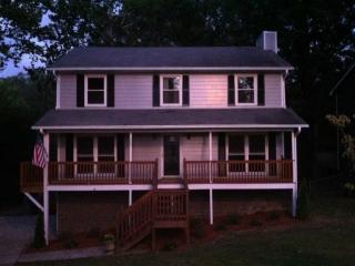 323 7th St, Alabaster, AL 35007-9188