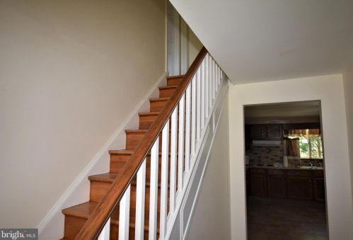 13 Saxony Dr, Riverton NJ  08077-4389 exterior