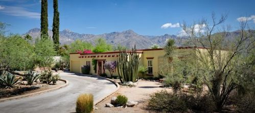 8245 Sandstone Dr, Tucson, AZ 85750-9789