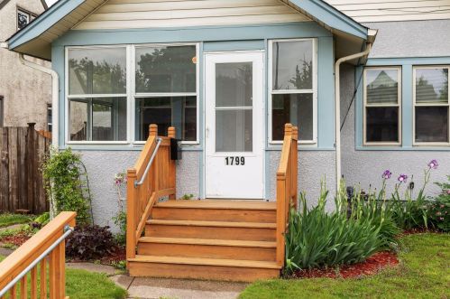1799 Ivy Ave, Saint Paul, MN 55119-4509