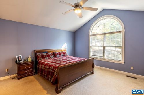 11 Shiloh Ct, Bybee VA  22963-3217 exterior