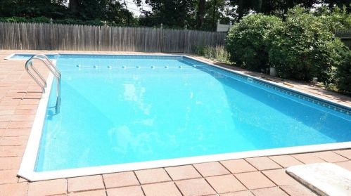 114 Ashcroft St, Dedham, MA 02026-3504