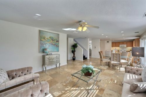 53221 Savannah Ct, Lake Elsinore CA  92532-1623 exterior