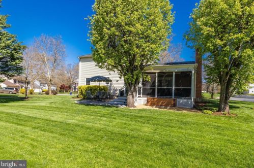 13601 Brass Harness Ct, Herndon VA  20171-3364 exterior