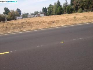 4715 Neroly Rd, Oakley, CA