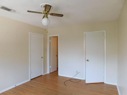 8101 Exmoor Dr, Austin TX  78757-7722 exterior