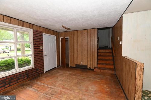 305 Carnegie Ave, Wenonah NJ  08090-1411 exterior