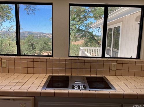 2770 Oak Shores Dr, Lake Nacimiento CA  93426-9609 exterior