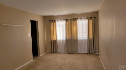 14 Villa Dr, Pueblo CO 81001-1419 exterior