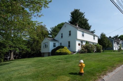 51 Pakachoag St, Auburn, MA 01501-3141