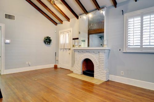 3237 Odessa Ave, Fort Worth, TX 76109-2219