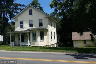 6 Colonial Hwy, Hamilton VA  20158-9009 exterior