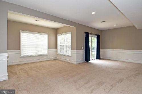 6022 Slippery Rock Rd, Haymarket VA  20169-3312 exterior