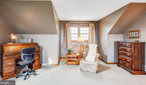 75 Maple Ave, Bareville PA  17540-9602 exterior