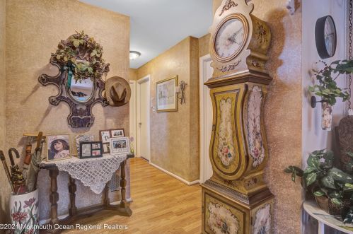 11 Higgins Ct, Bricktown, NJ 08724-1933