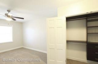 301 Mendenhall St, Greensboro NC  27401-1762 exterior