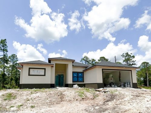 109 Fitch Ave, Lehigh Acres, FL 33936-0022