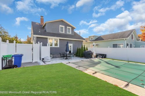 1817 Greenwood Ter, Belmar NJ 07719-2912 exterior