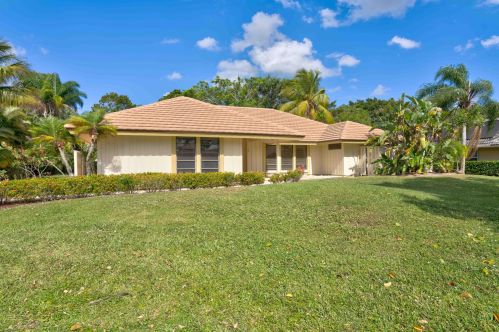 15 Dunbar Rd, West Palm Beach, FL 33418-6824