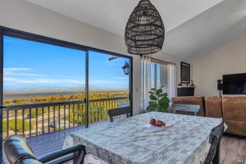 301 Rosemarie Pl, West Pittsburg CA  94565-6705 exterior