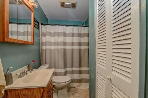 210 Allen St, Franklin OH  45005-2106 exterior