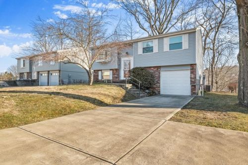 1125 Sodbury Dr, Library, PA 15129-9441
