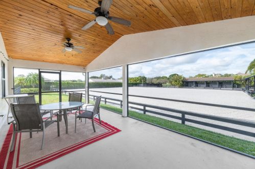 2904 Appaloosa Trl, West Palm Beach FL  33414-7639 exterior