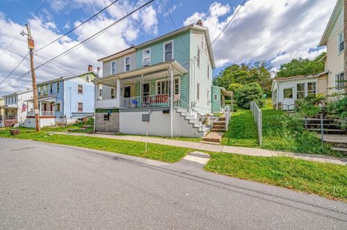1526 Paint St, Windber, PA 15963-2350