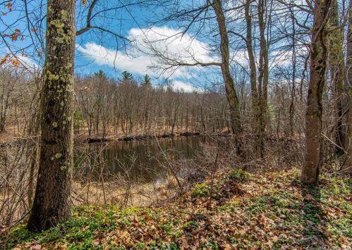 590 Valley Rd, Killingly, CT 06241-1825