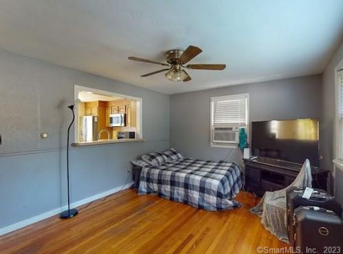 43 James St, Colchester CT  06415-1118 exterior