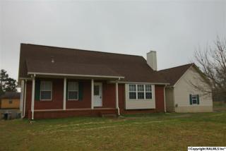 96 Mountain Heights Rdg, Scottsboro, AL 35769-8812