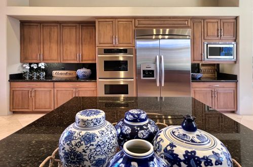 29 Sun Ridge Cir, Rancho Mirage CA  92270-2641 exterior