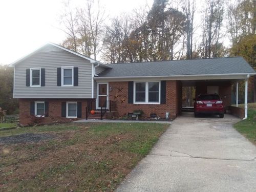 1660 Brookford Rd, Kernersville, NC 27284-9420