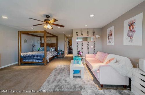 66 Kyle Dr, Tinton Falls NJ  07712-7536 exterior