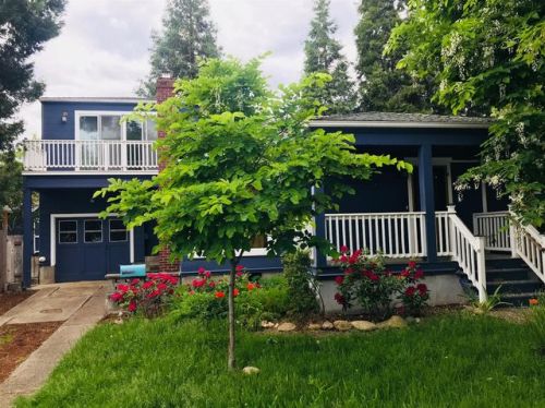 145 Central Ave, Ashland, OR 97520-1714