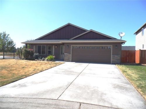 10041 Cochrane Ave, Yelm WA  98597-7805 exterior