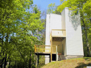 567 Edgewood Dr, Gatlinburg, TN 37738-4446
