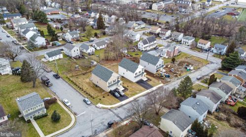 706 Hornblende Ave, Kennett Sq PA  19348-3614 exterior