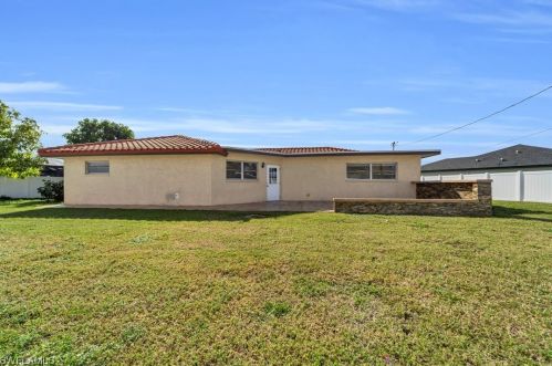 2911 5 Pl, Cape Coral FL  33904-3410 exterior