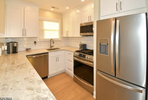 1206 Normandy Ct, Flemington NJ  08822-1853 exterior