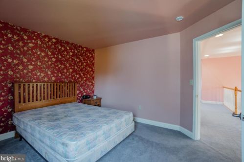 2054 Canyon Creek Rd, Gilbertsville PA  19525-7000 exterior