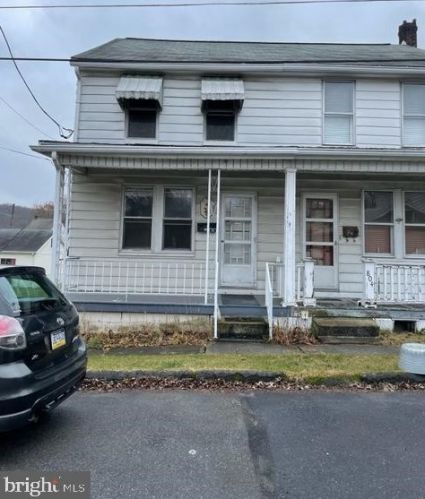 806 Park Ave, Port Carbon, PA 17965-1210